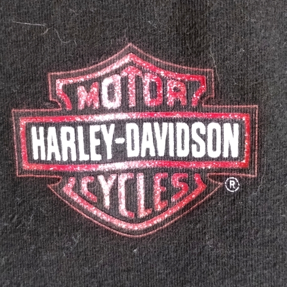 Harley-Davidson Tops - Harley long sleeve t shirt black and pinkish sleeves